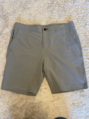 Public Rec Nelson Shorts Men’s 34 Gray Stretch Performance Golf Casual